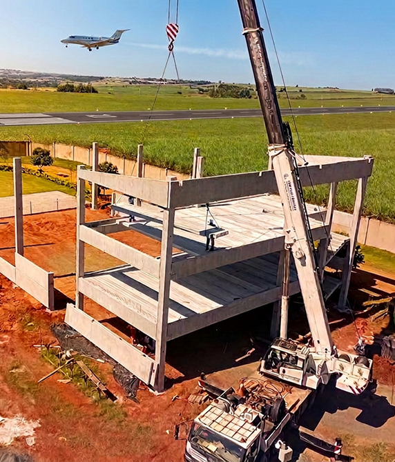 Hangar em construção